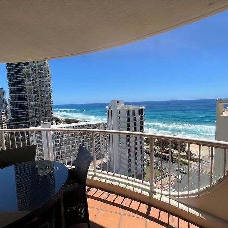 Stunning 2 Bedroom Ocean View Apartment Голд-Кост Экстерьер фото