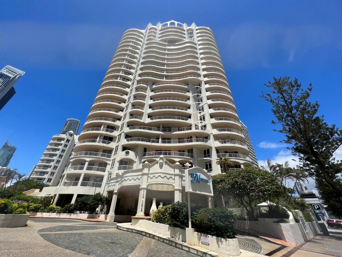 Stunning 2 Bedroom Ocean View Apartment Голд-Кост Экстерьер фото